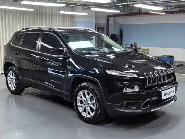 Jeep Cherokee 2016
