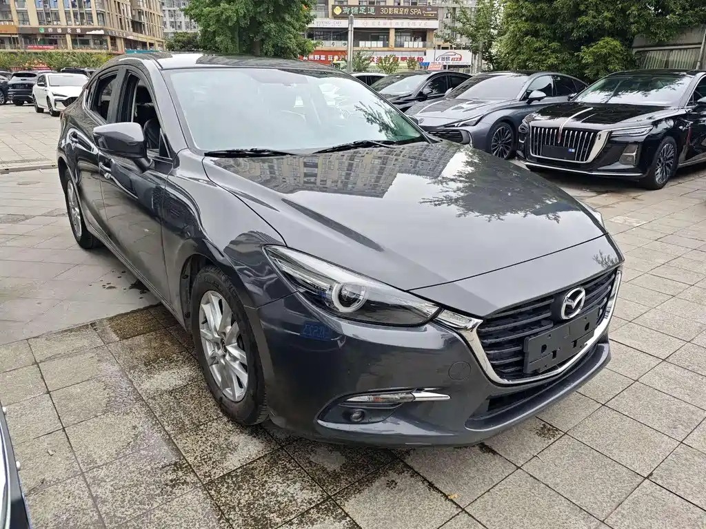 Mazda 3 Axela 2018 — фото 3