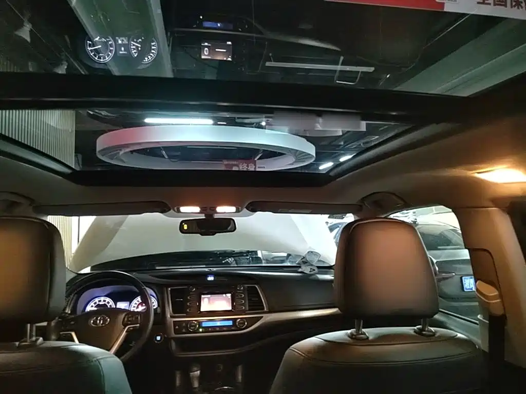 Toyota Highlander 2017 — фото 18