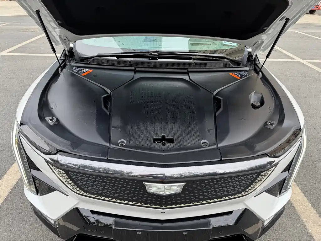 Cadillac IQ 2024 — фото 13