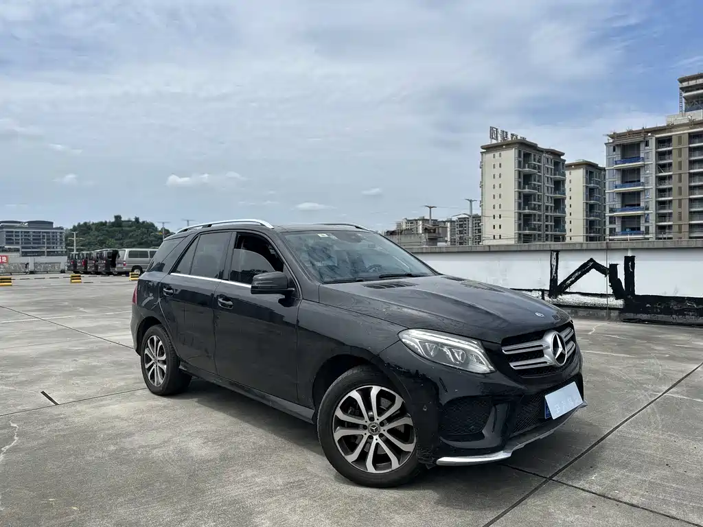 Mercedes-Benz GLE 2017 — фото 9