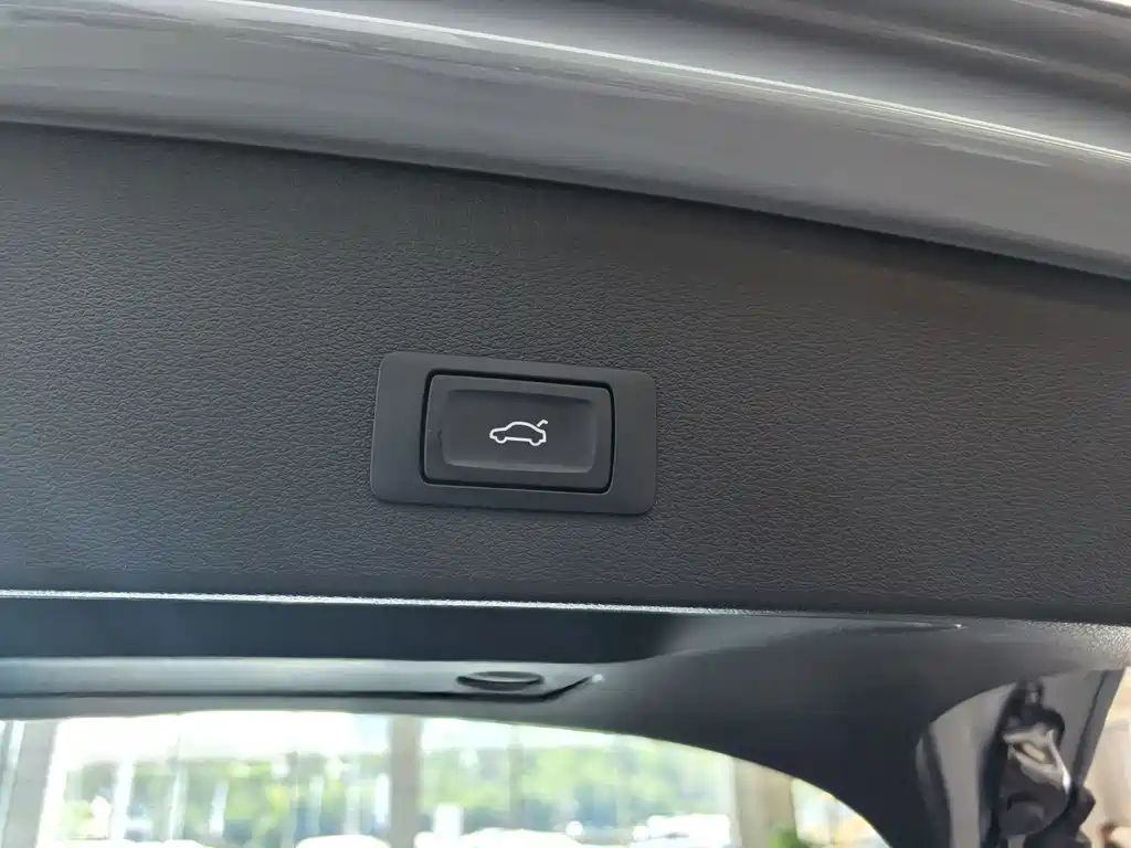 Audi Q2L 2026 — фото 14