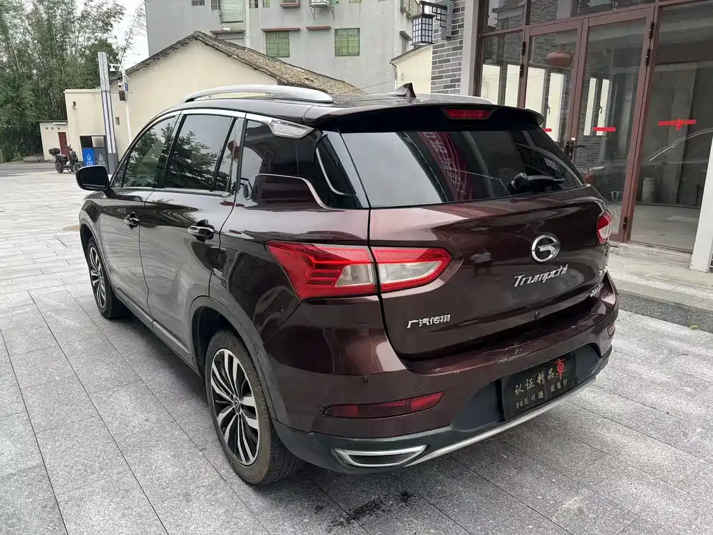 GAC Motor Trumpchi GS4 2015 — фото 11