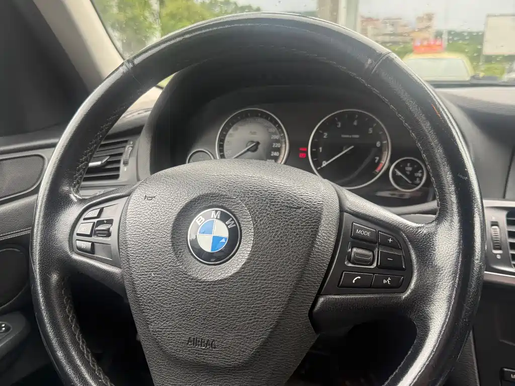 BMW X3 2014 — фото 14