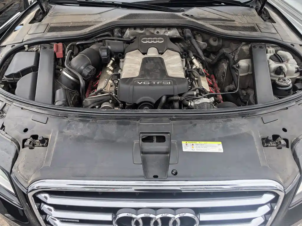 Audi A8 2014 — фото 16