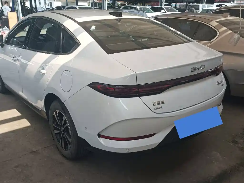 BYD Qin PLUS 2025 — фото 16