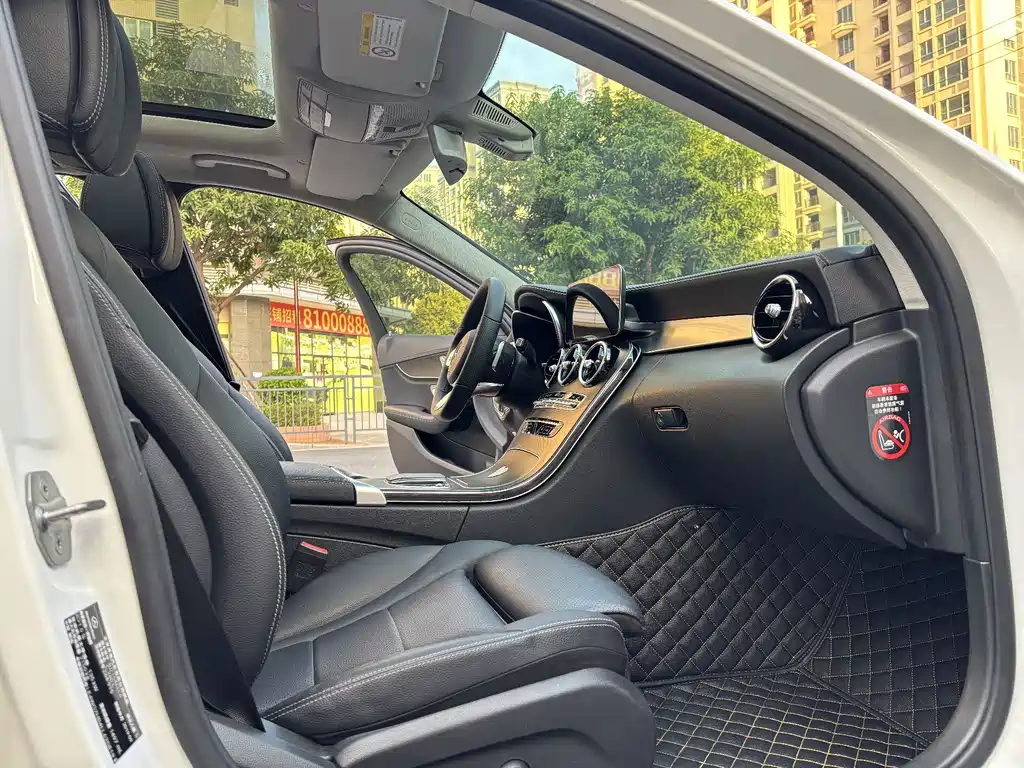 Mercedes-Benz C-Class 2019 — фото 11