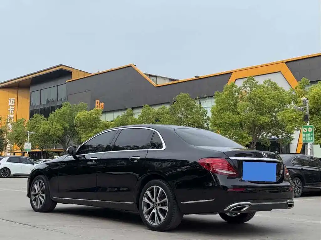 Mercedes-Benz E-Class 2020 — фото 7