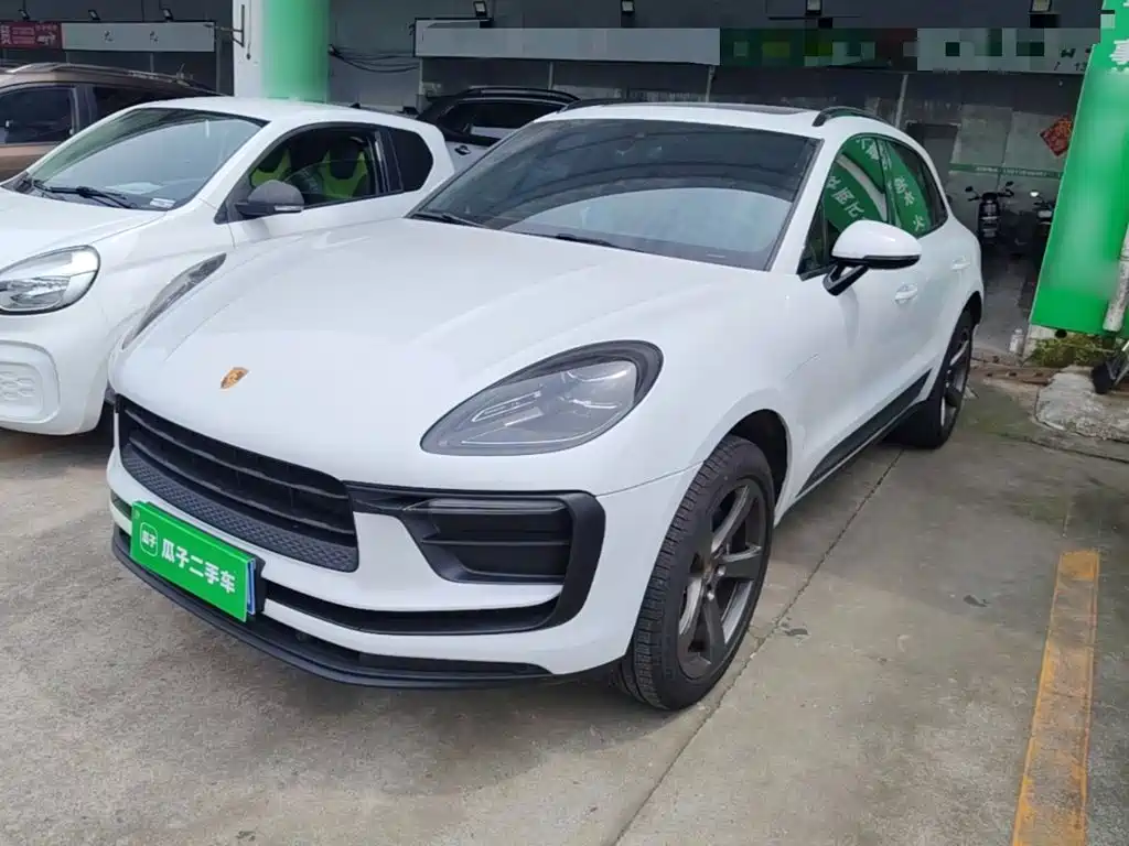 Porsche Macan 2025