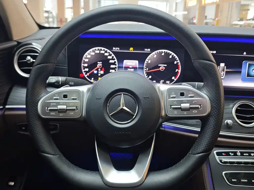 Mercedes-Benz E-Class 2020 — фото 16
