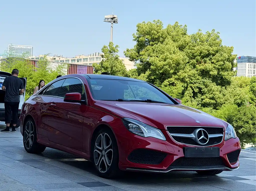 Mercedes-Benz E-Class 2016 — фото 4