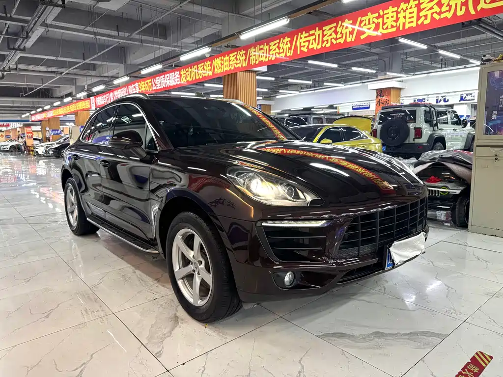 Porsche Macan 2015 — фото 1