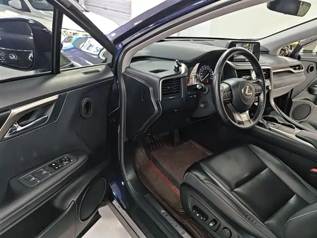 Lexus RX 2021 — фото 16