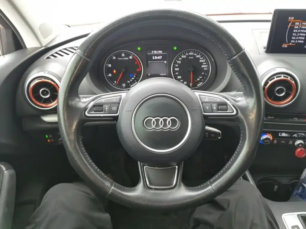 Audi A3 2015 — фото 11