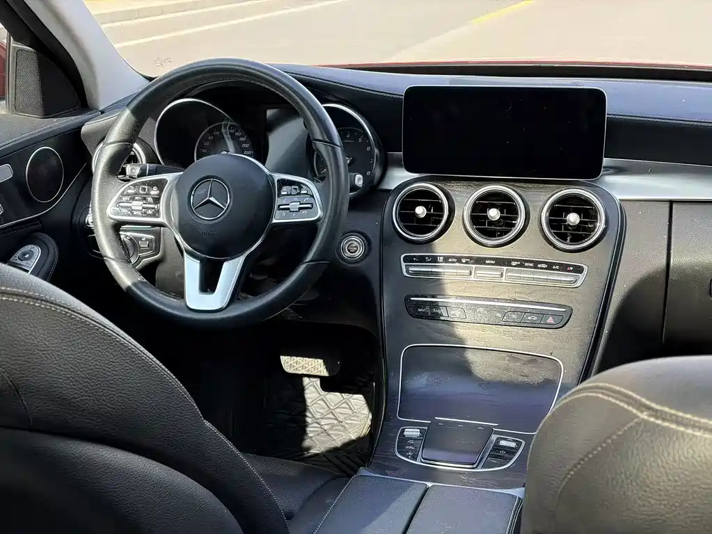 Mercedes-Benz C-Class 2019 — фото 13