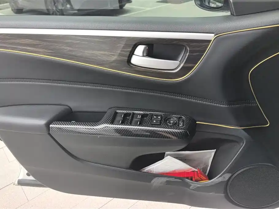 Honda Jade 2018 — фото 7