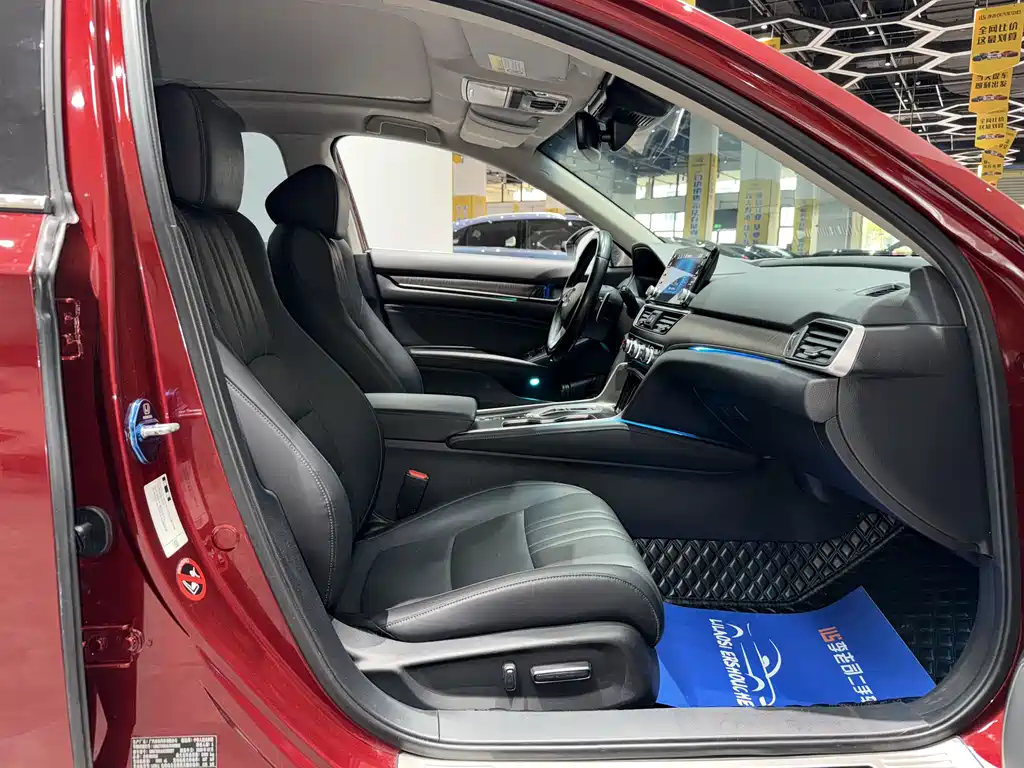 Honda Accord 2020 — фото 28