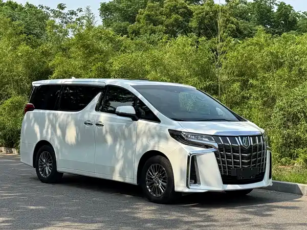 Toyota Alphard 2021
