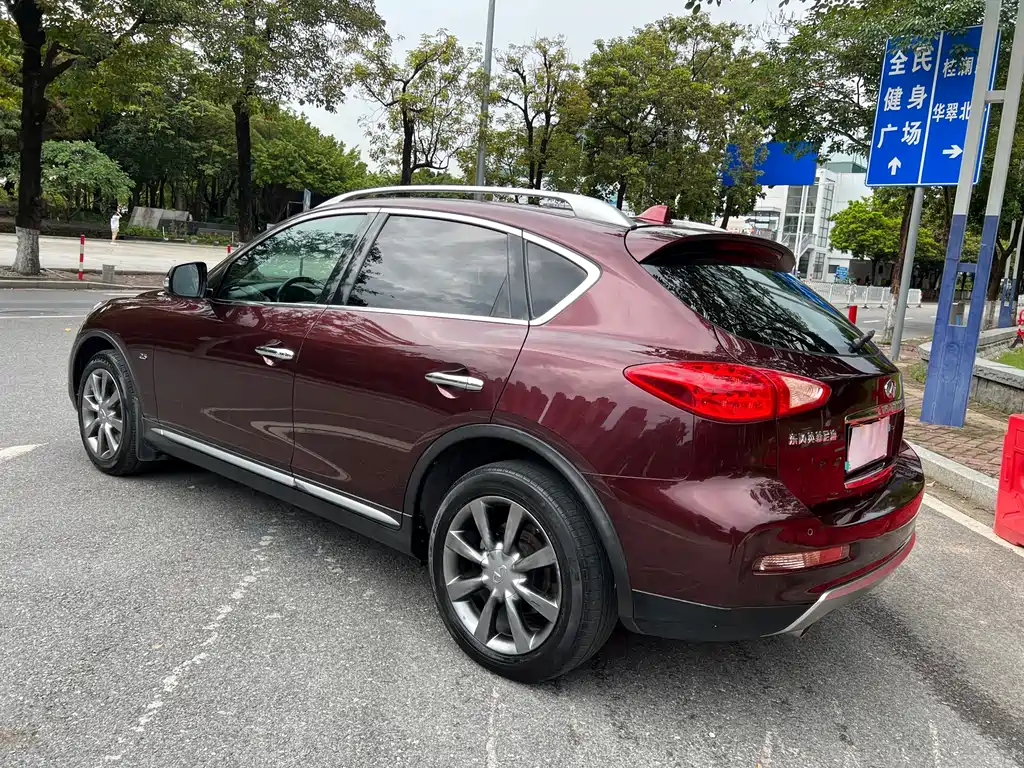 Infiniti QX50 2015 — фото 8