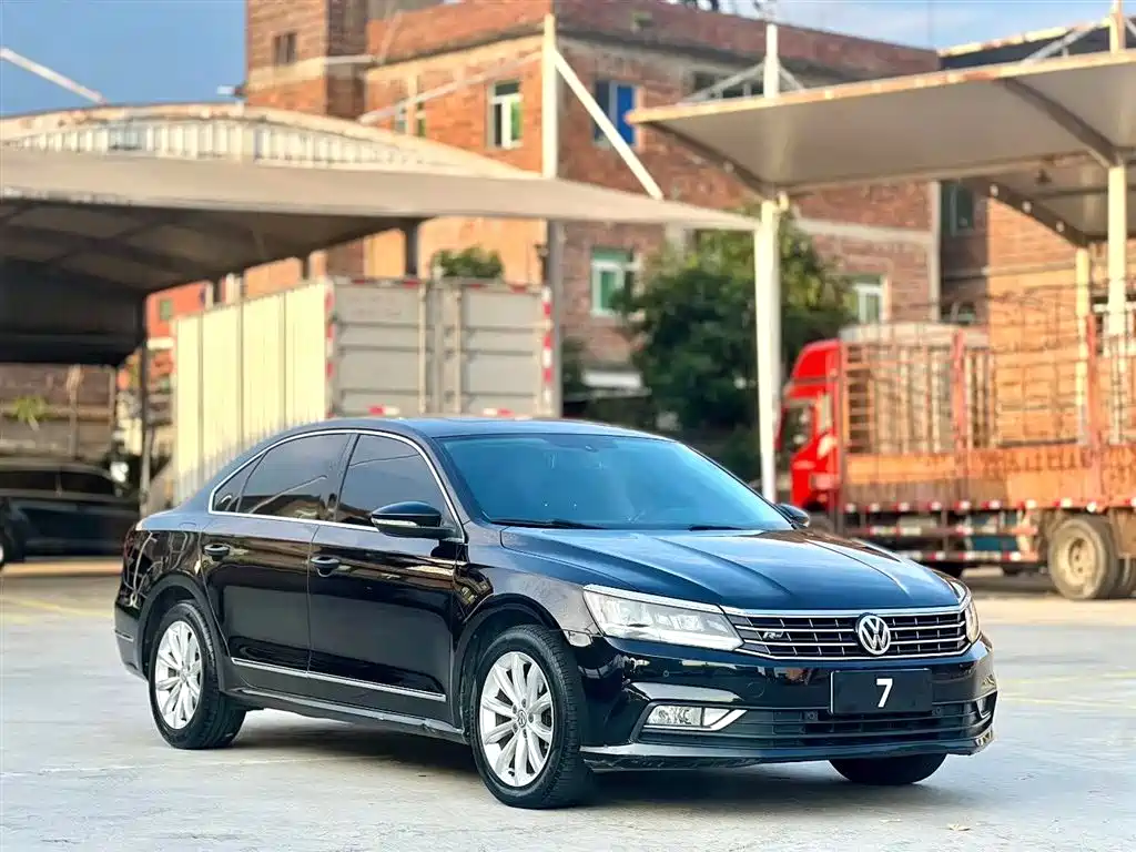 Volkswagen Passat 2017 — фото 4