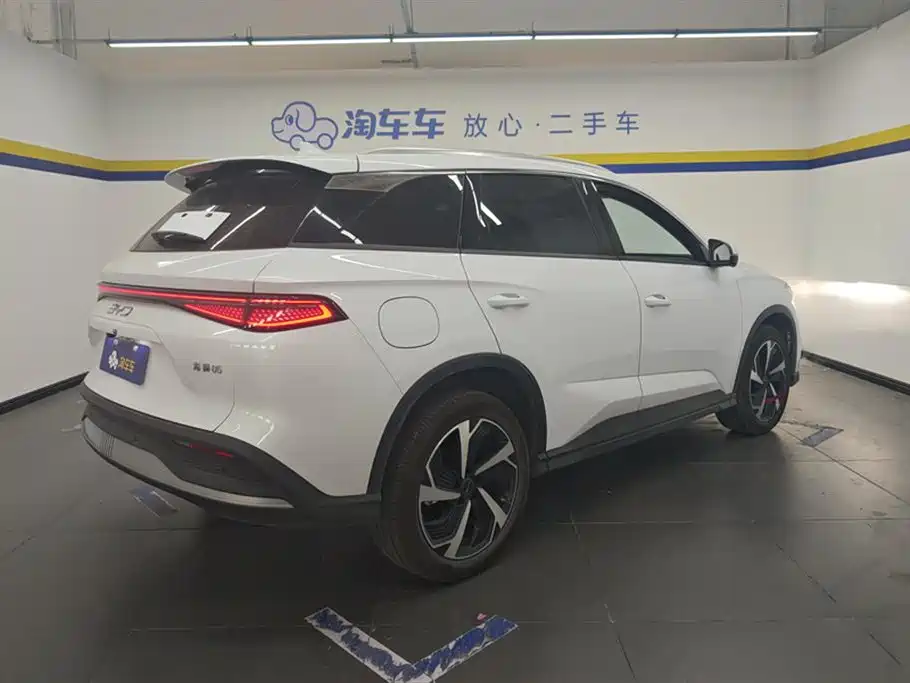 BYD Seal 05 DM-i 2025 — фото 3