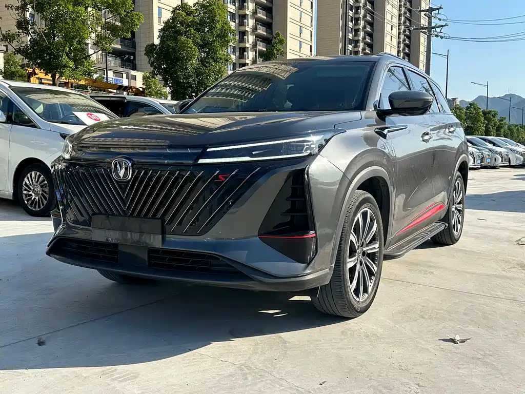 Changan CS75 PLUS 2023 — фото 1