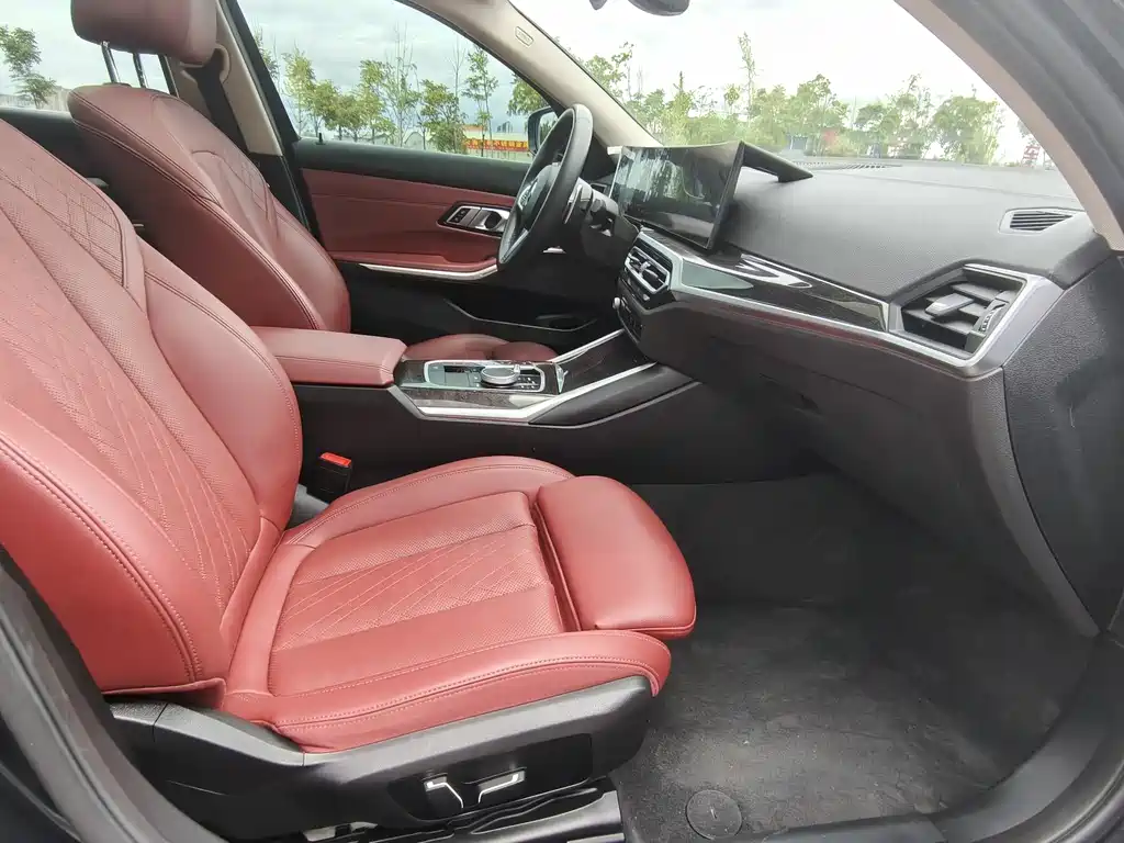 BMW 3 Series 2023 — фото 12