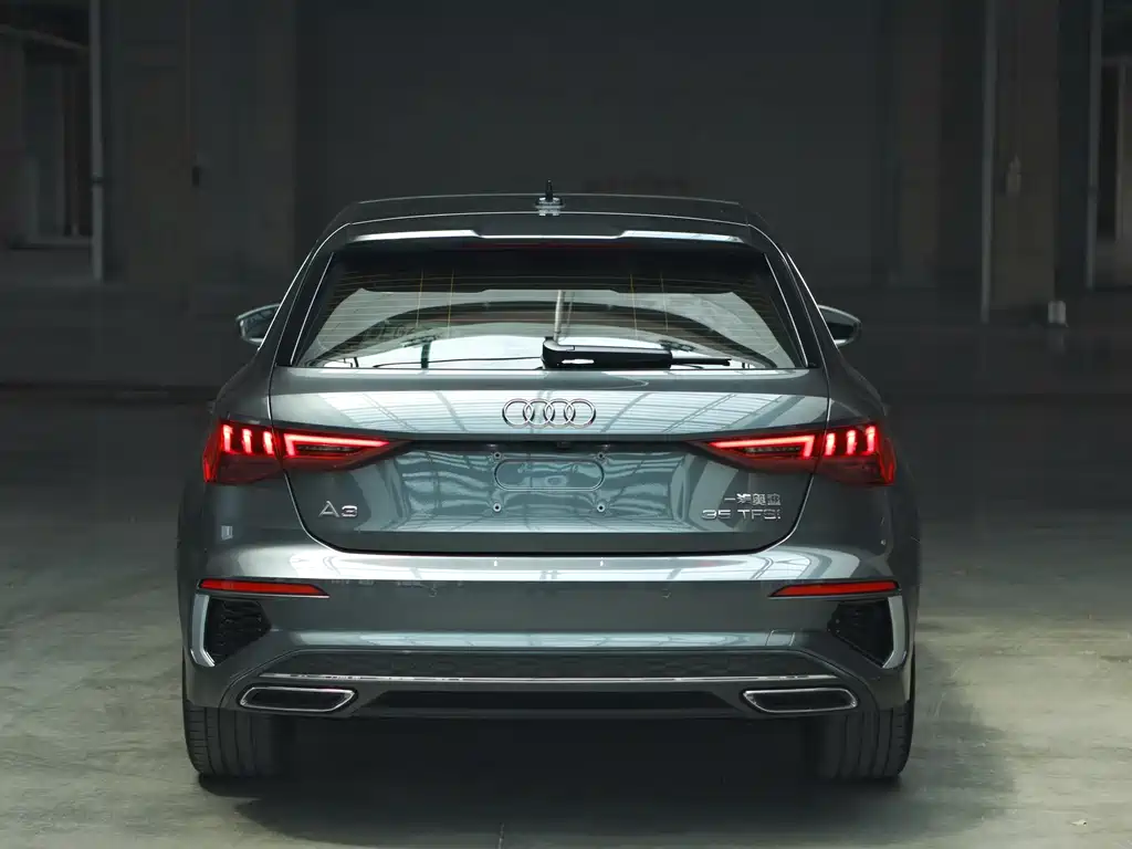 Audi A3 2023 — фото 5