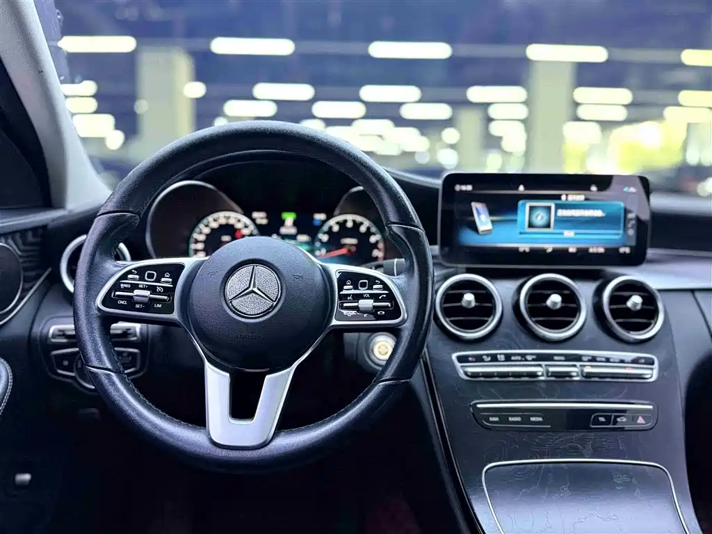 Mercedes-Benz C-Class 2019 — фото 13