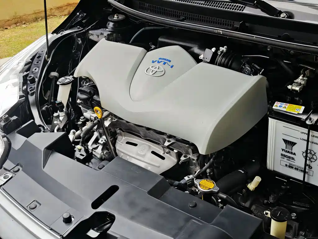 Toyota Yaris L 2014 — фото 14