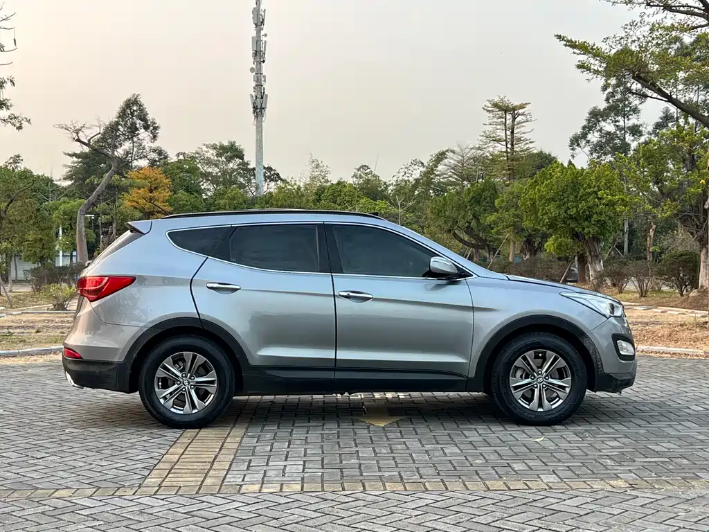 Hyundai Santa Fe 2015 — фото 4