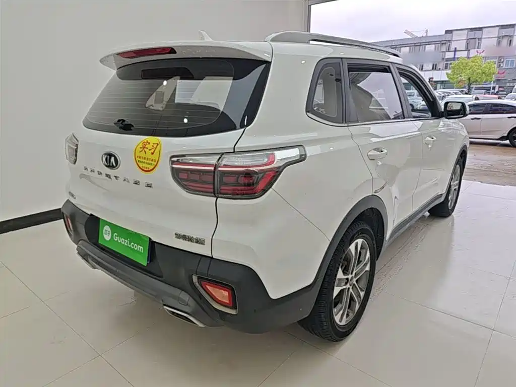 Kia Sportage 2021 — фото 7
