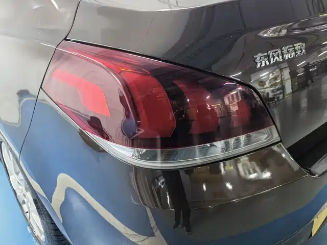 Peugeot 508 2015 — фото 15