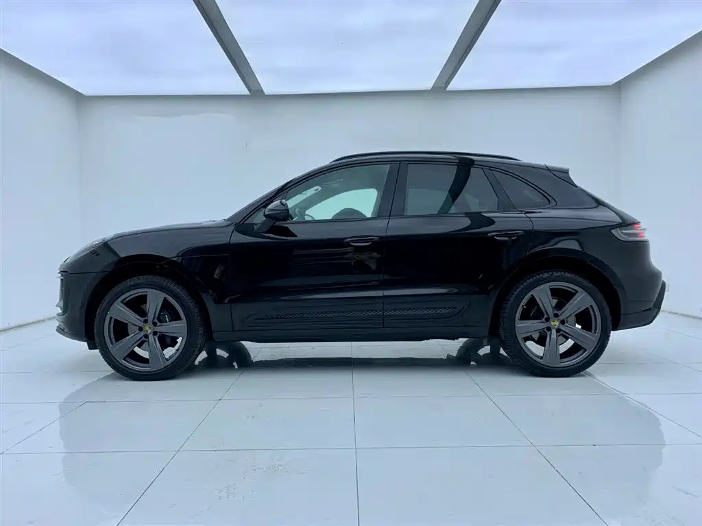 Porsche Macan 2024 — фото 3