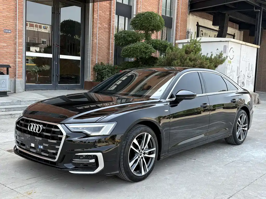 Audi A6L 2023 — фото 1