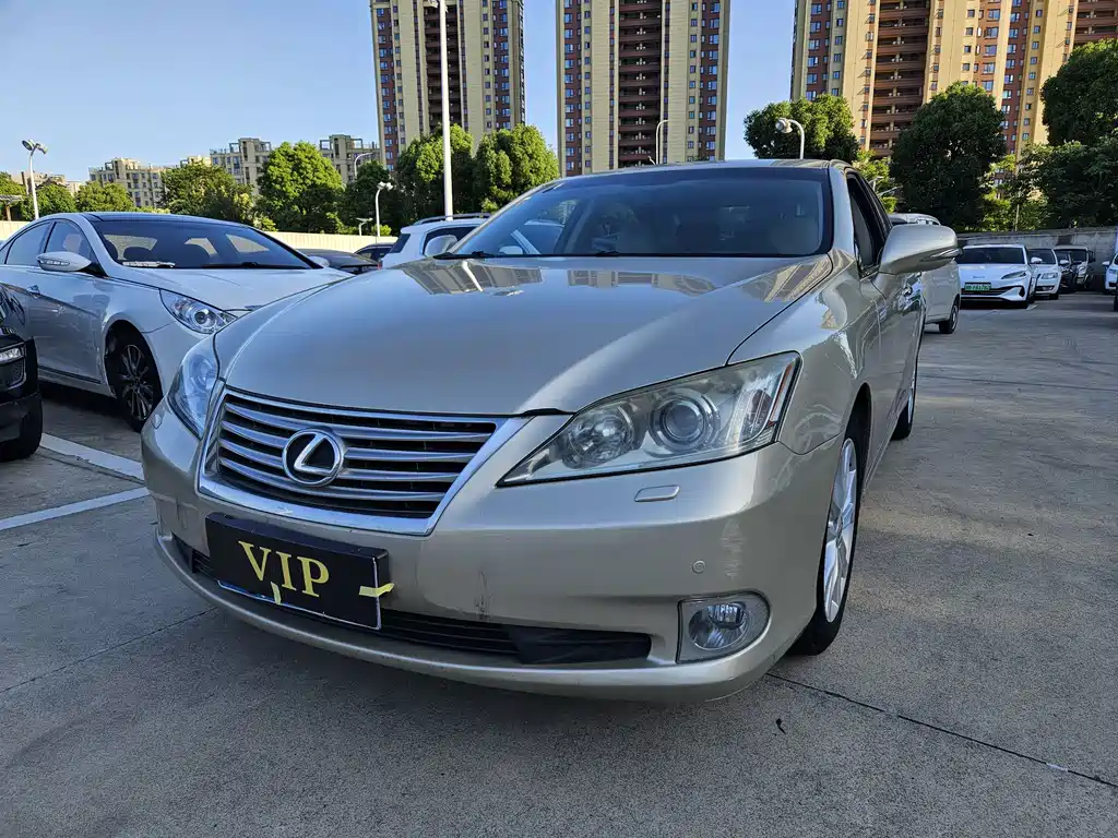 Lexus ES 2011