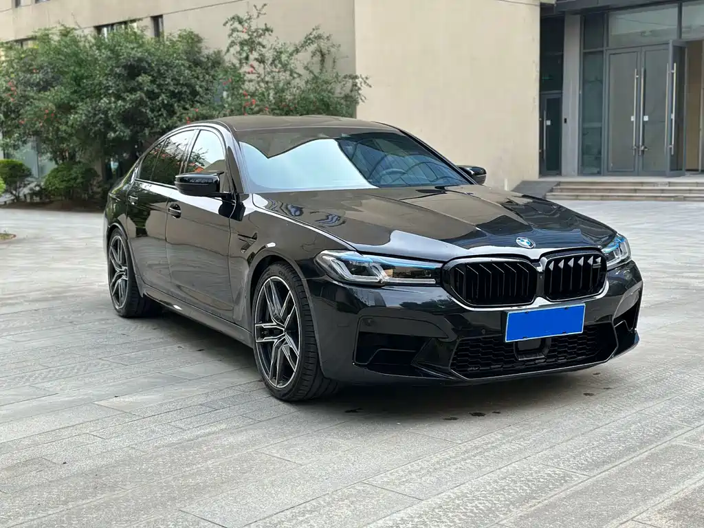 BMW M5 2020 — фото 3