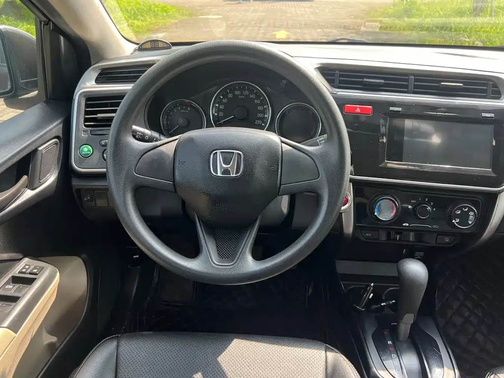 Honda City 2017 — фото 13