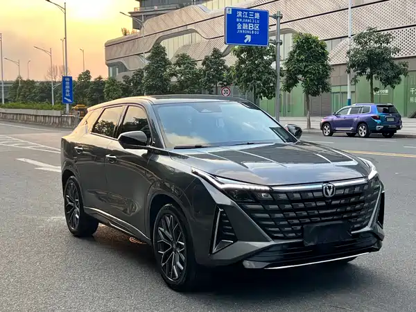 Changan UNI-Z 2025