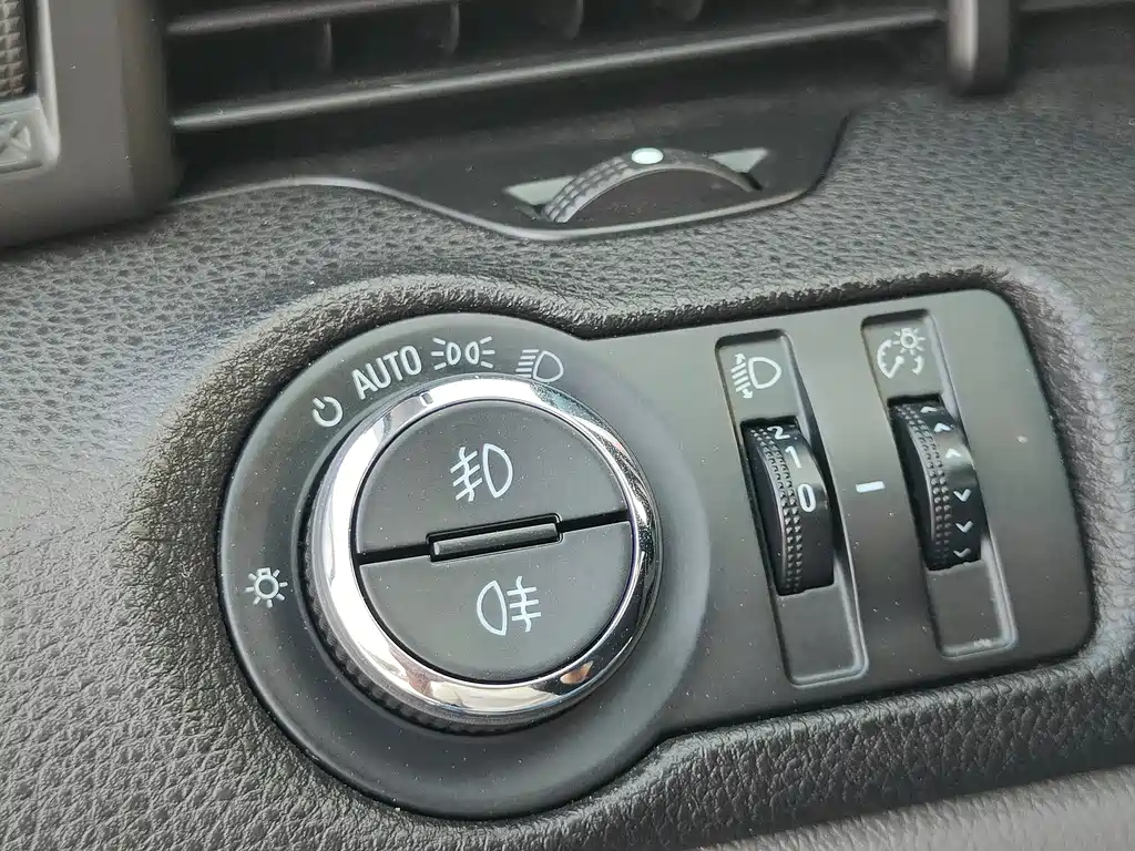 Chevrolet Malibu 2014 — фото 13