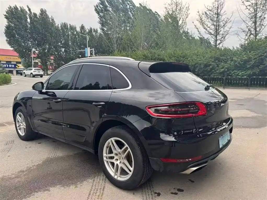 Porsche Macan 2017 — фото 4