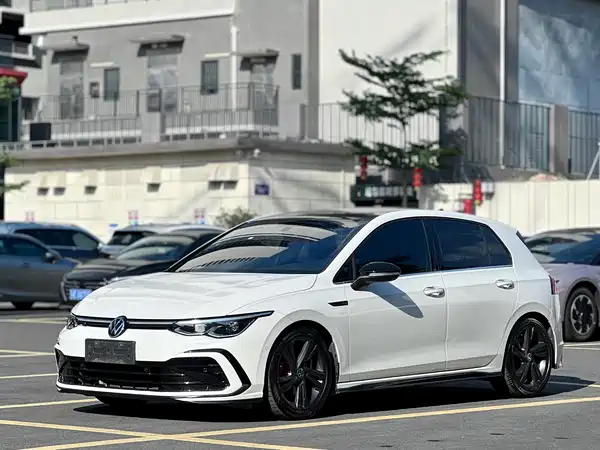 Volkswagen Golf 2023