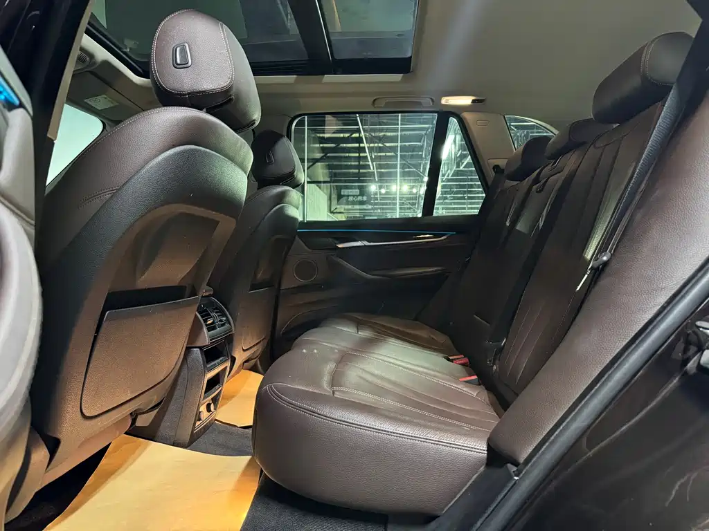 BMW X5 2017 — фото 15
