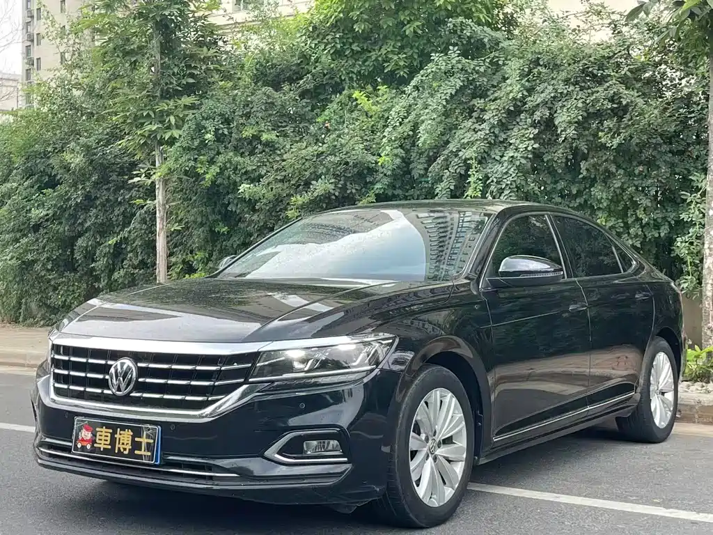 Volkswagen Passat 2020 — фото 1
