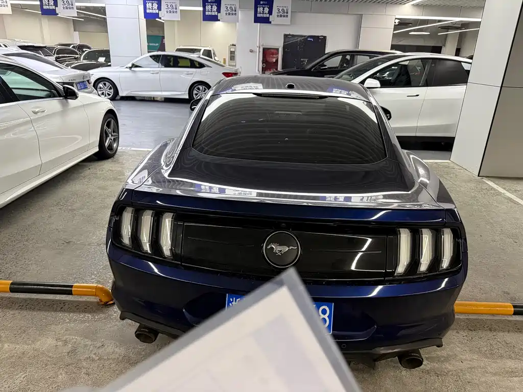 Ford Mustang 2020 — фото 12