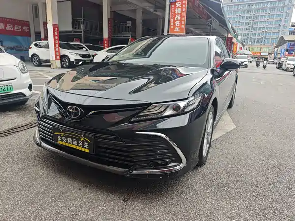 Toyota Camry 2021