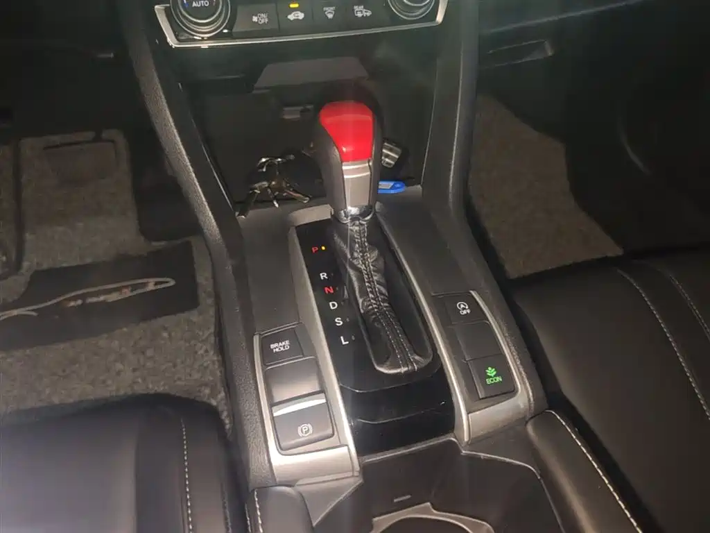 Honda Civic 2019 — фото 14