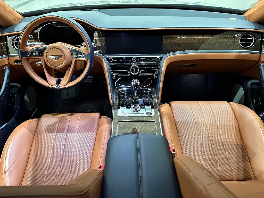 Bentley Flying Spur 2021 — фото 8