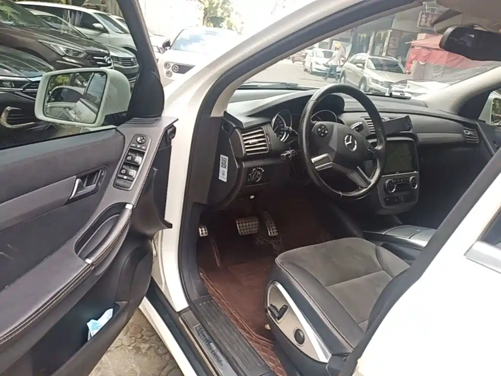 Mercedes-Benz R-Class 2015 — фото 12