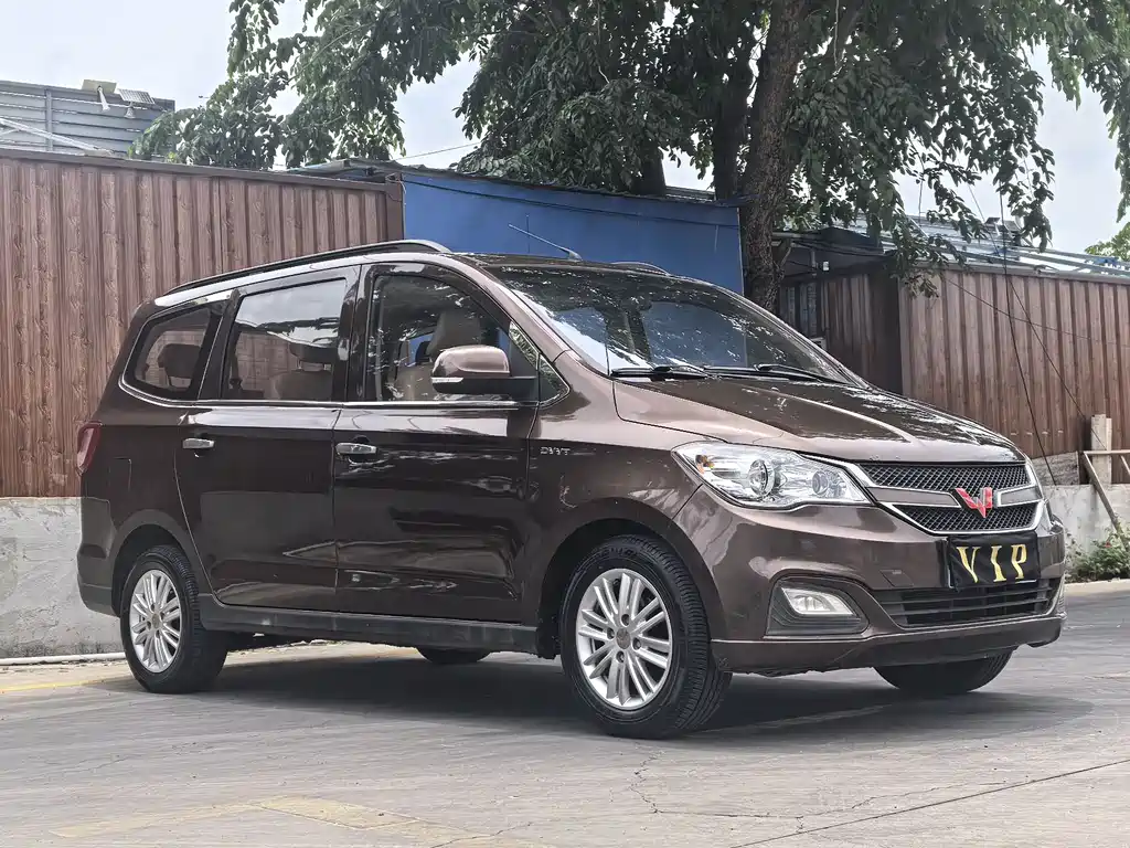Wuling Hongguang 2016 — фото 3